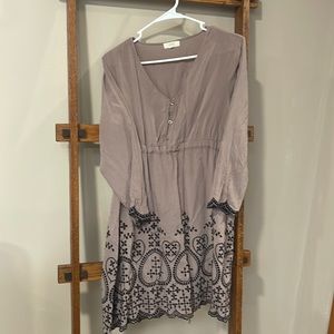 Woman’s Brown & Black Dress